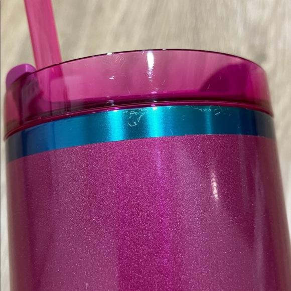 Stanley Cup Limited Edition Valentines Day Tumbler Cup 40 oz Berry Truffle - Picture 7 of 10